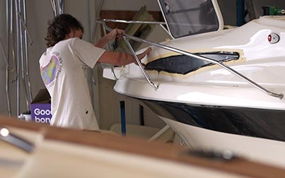 Sabre boat manufacturing process